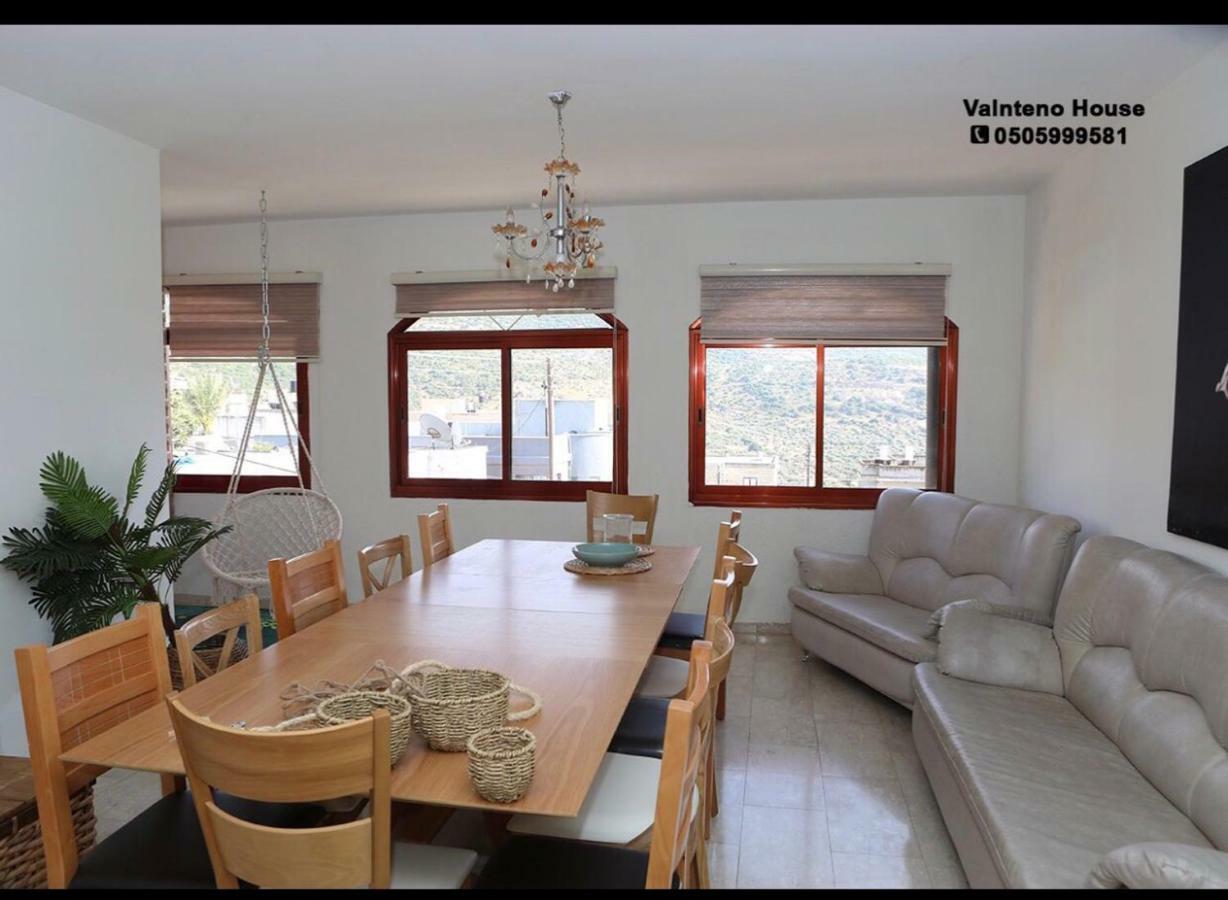 Appartement valentine House à Deir Hanna Extérieur photo